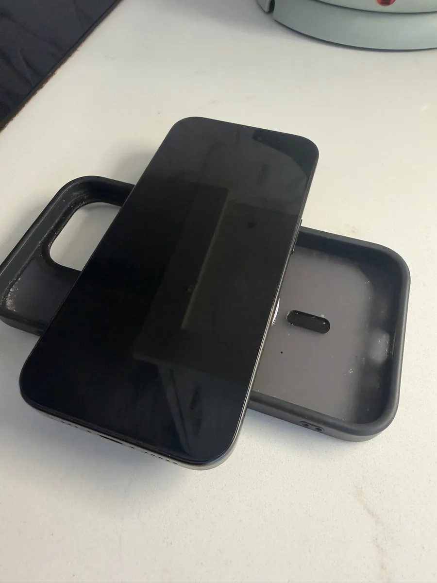 iPhone 15 pro - Image 2
