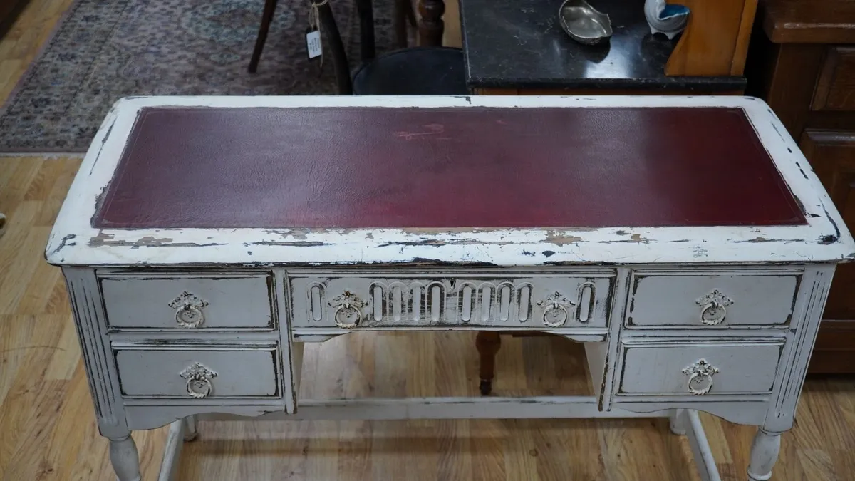 Vintage Shabby Chic Leather Top Desk - Image 3