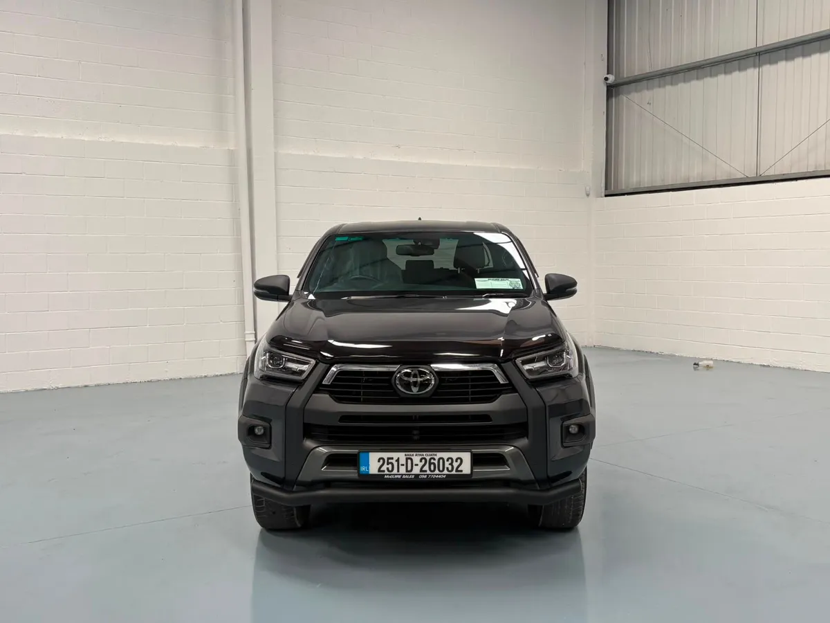 Toyota Hilux 2025 - Image 3