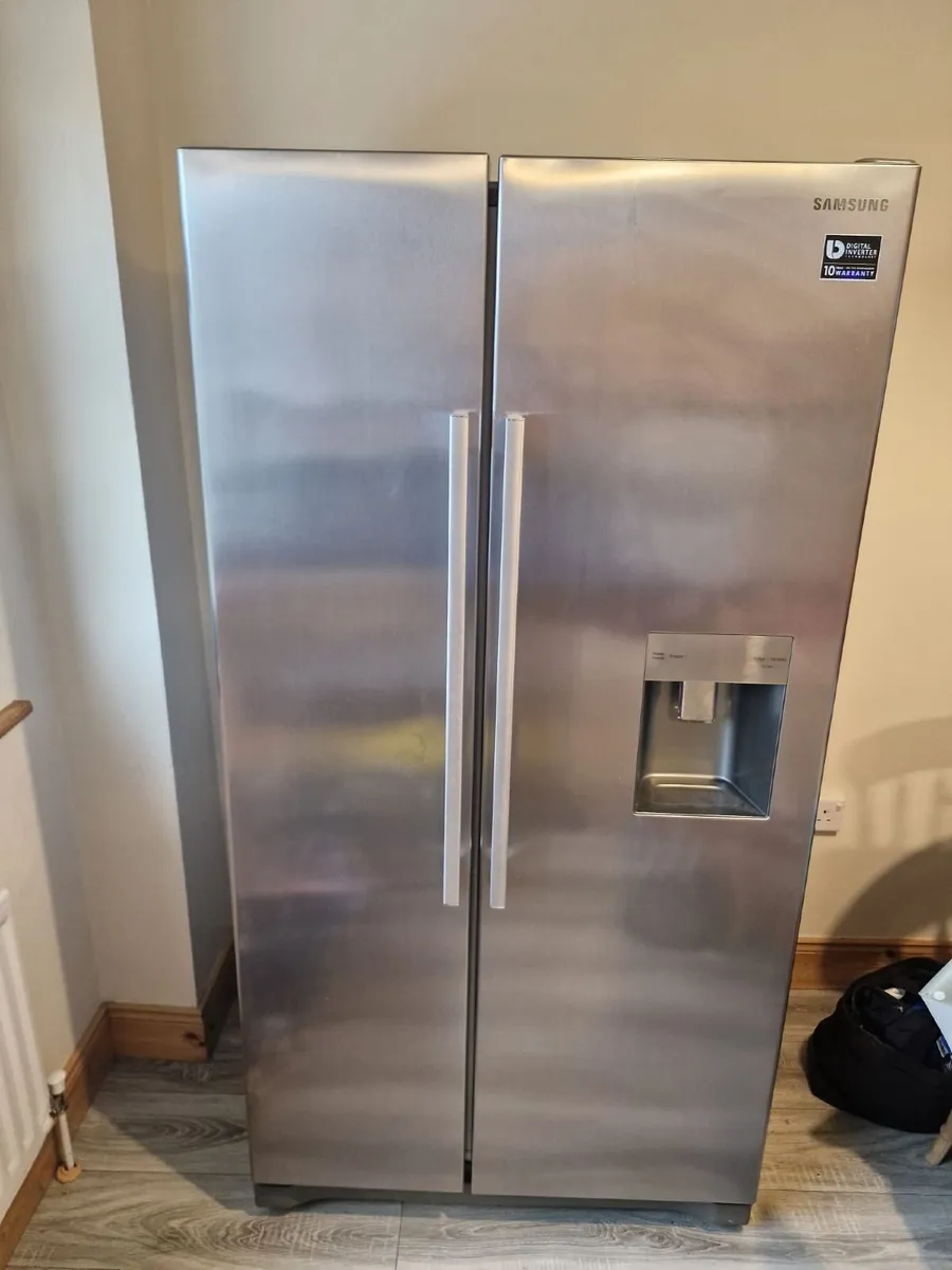 Samsung 520L American-Style Fridge Freezer - Image 1