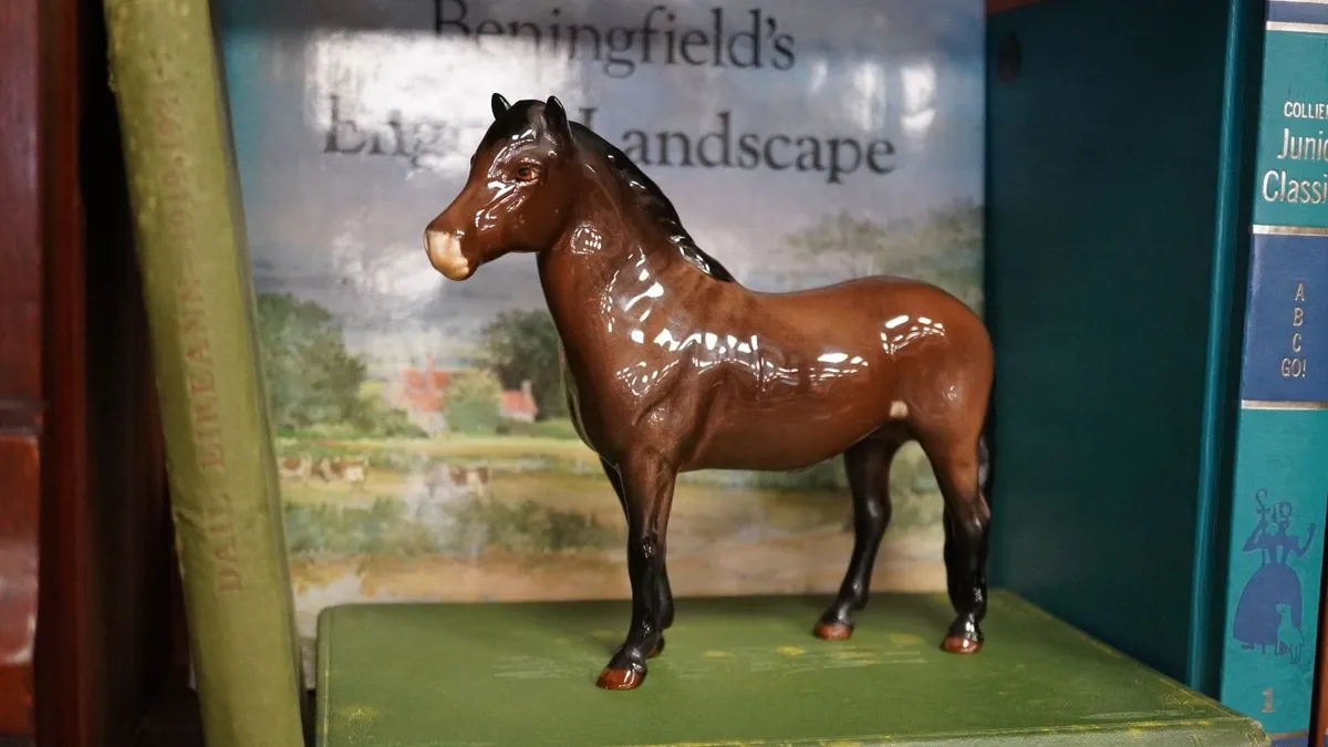 Beswick Horse - Image 1
