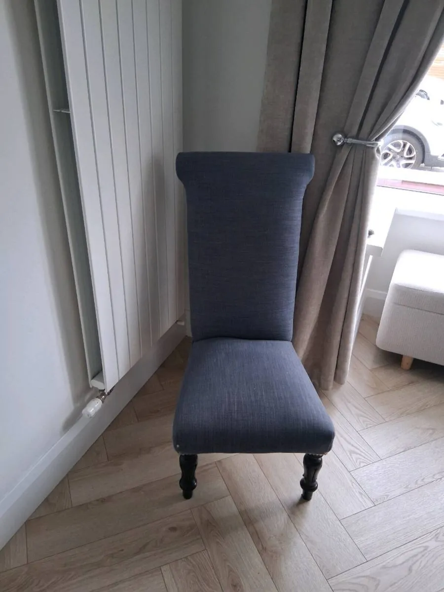 Prayer chair - Image 1