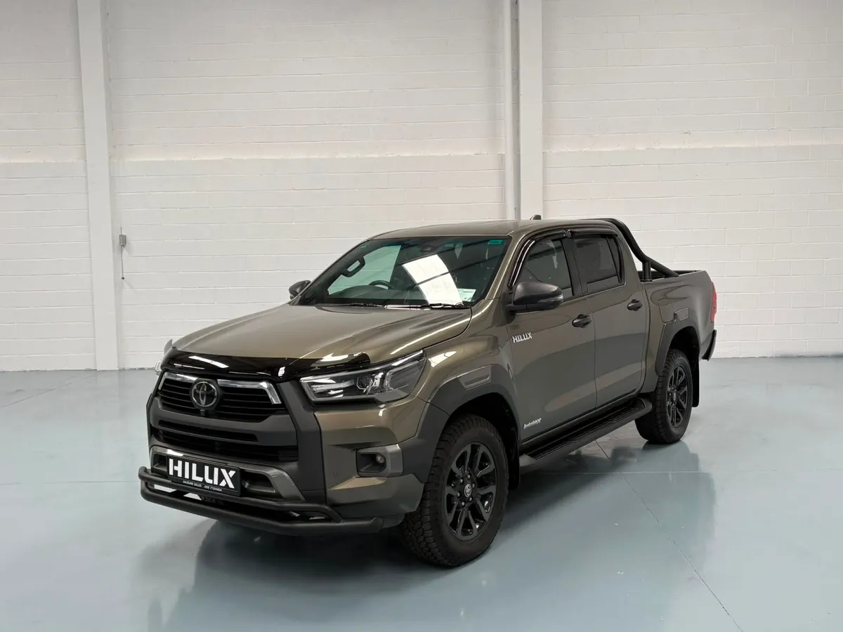 Toyota Hilux 2023 - Image 1