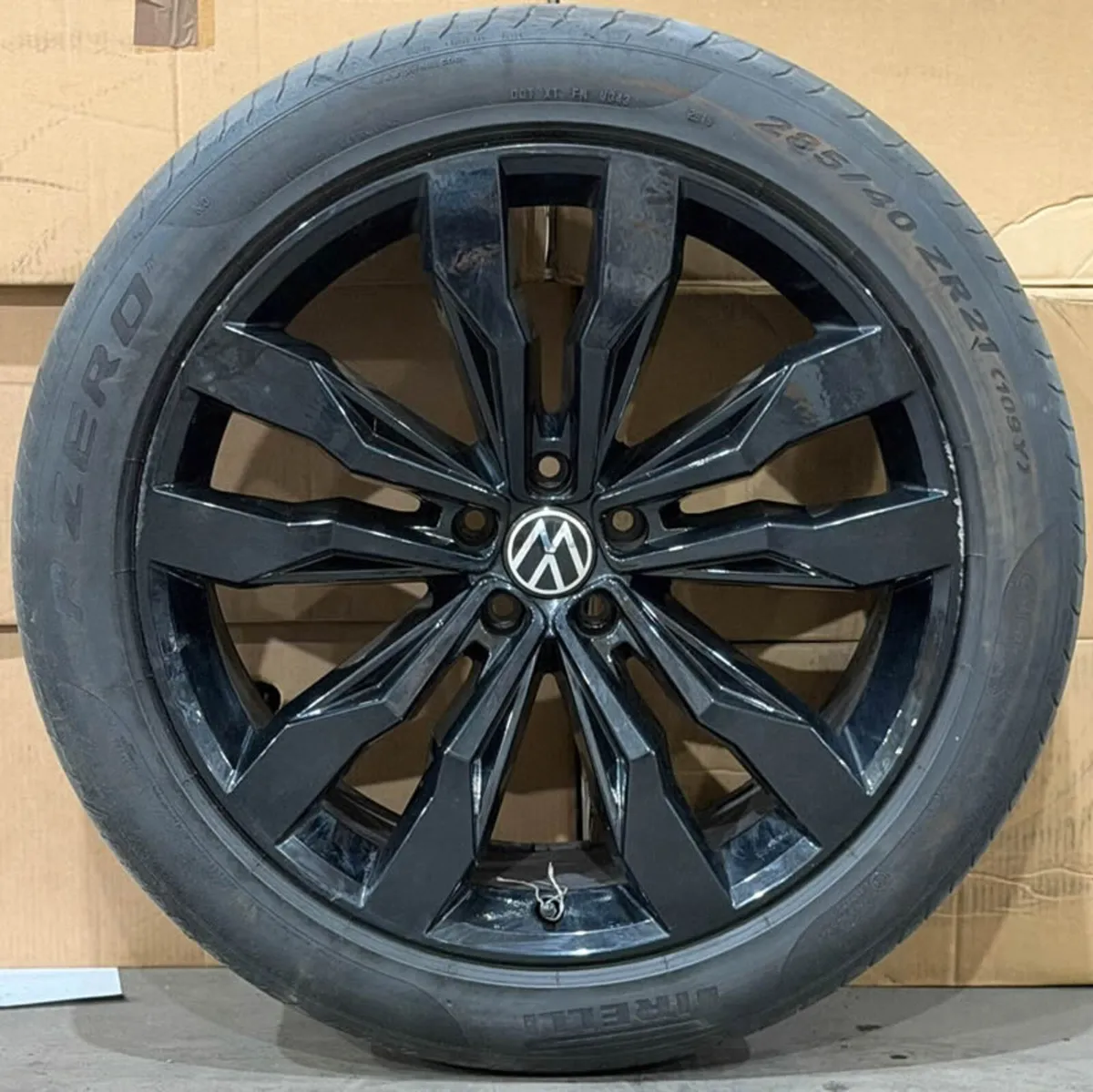 21" Genuine VW TOUAREG SUZUKA Alloy Wheels - Image 3