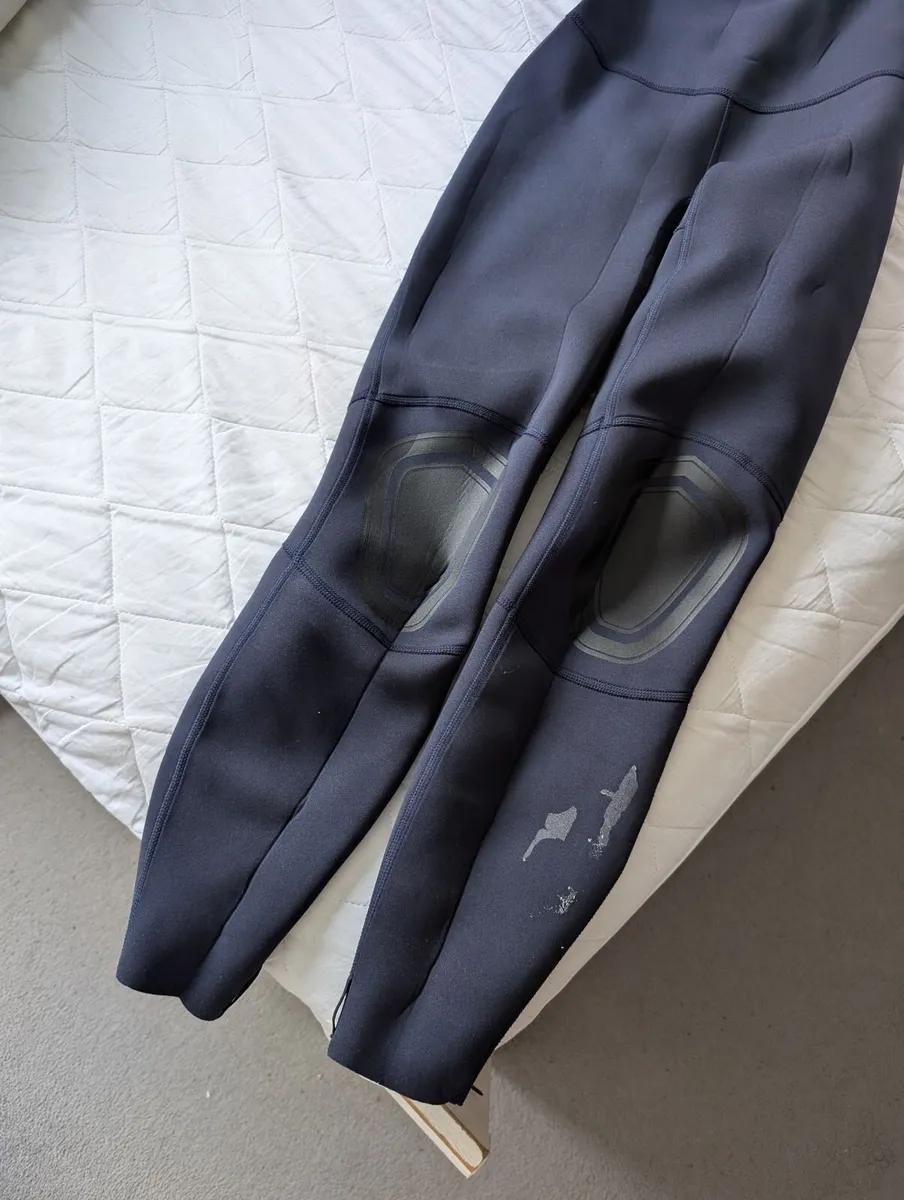 Women's wetsuit - Image 2