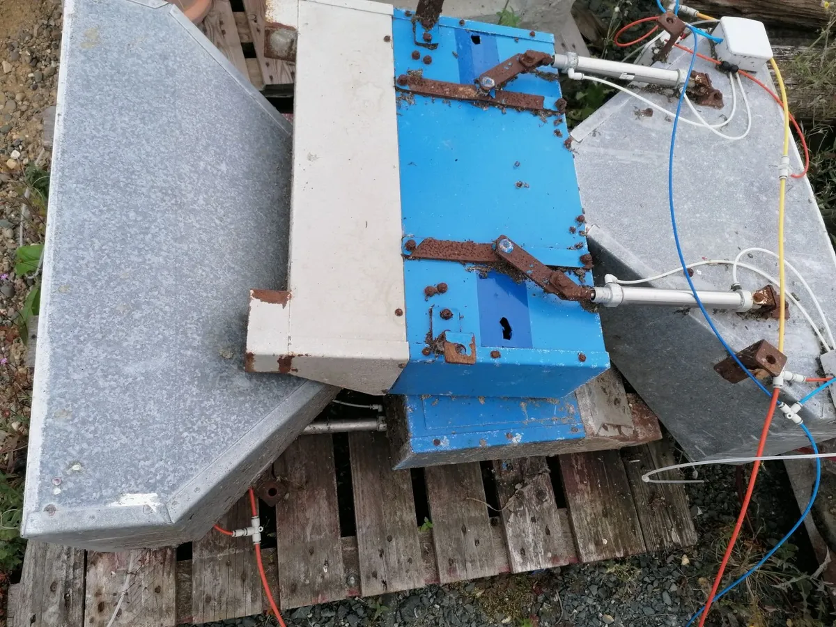 Cashman Air Feeders