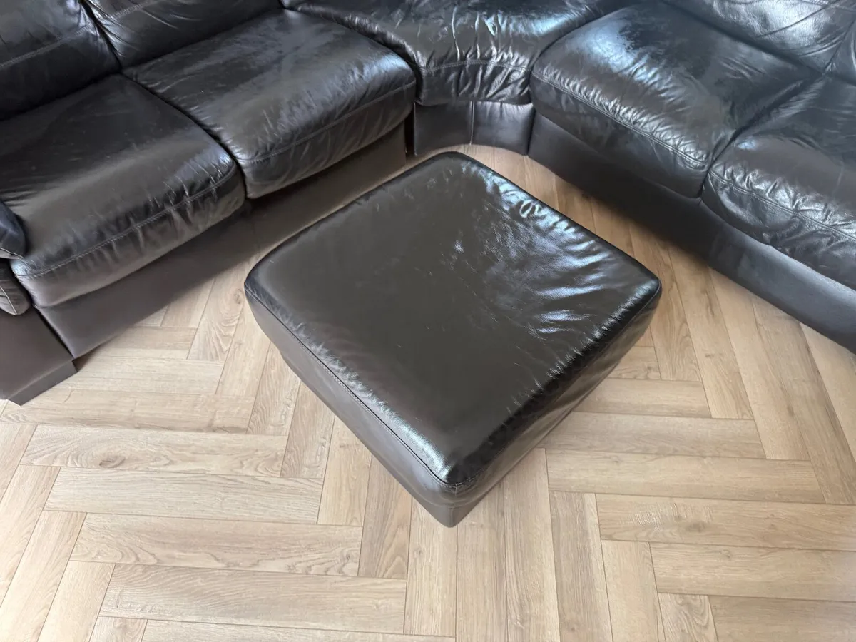 Black Italian Leather 5seater corner sofa & pouffe - Image 3