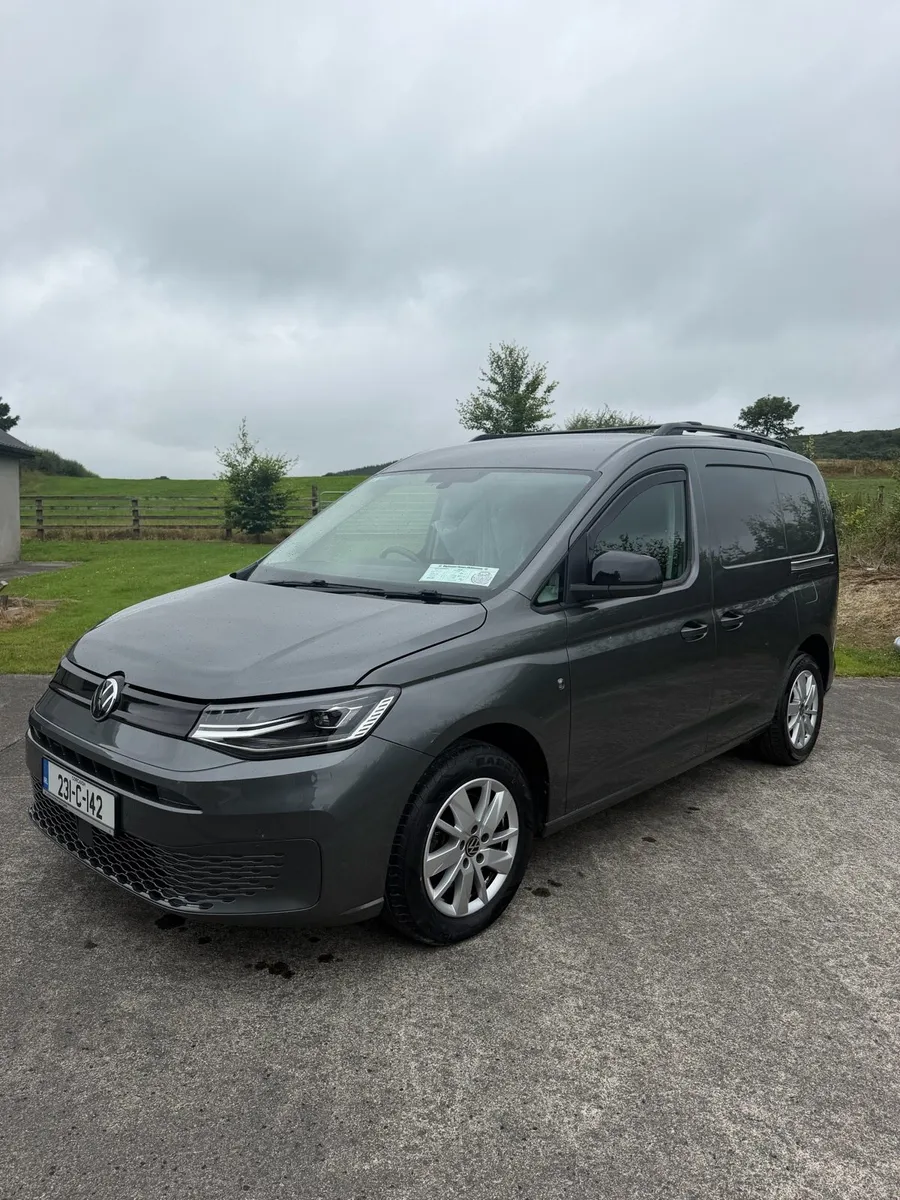 231 Volkswagen Caddy Mint - Image 1