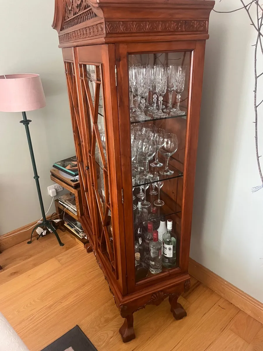 China cabinet - Image 3