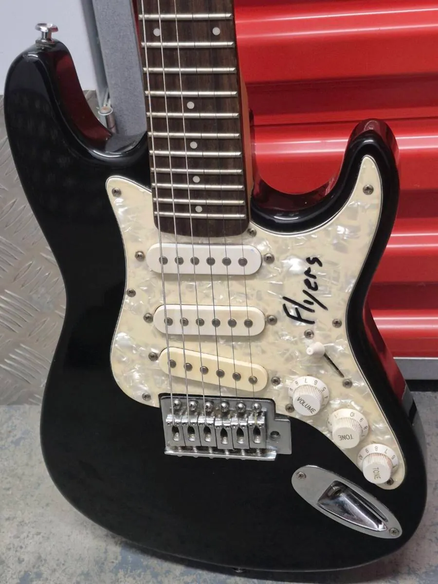 Encore 3/4 Size Electric Guitar - Image 2