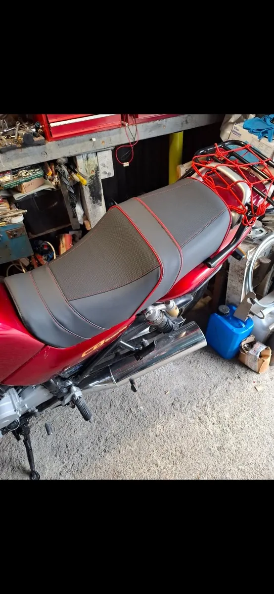 1993 CB750 - Image 4