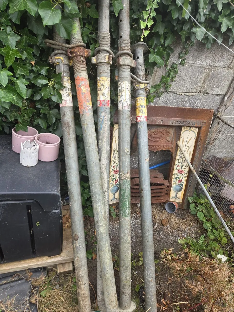 Doka 30 Props