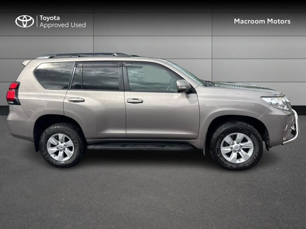 Toyota Land Cruiser LAND CRUISER LWB, ONLY 40,000! - Image 3