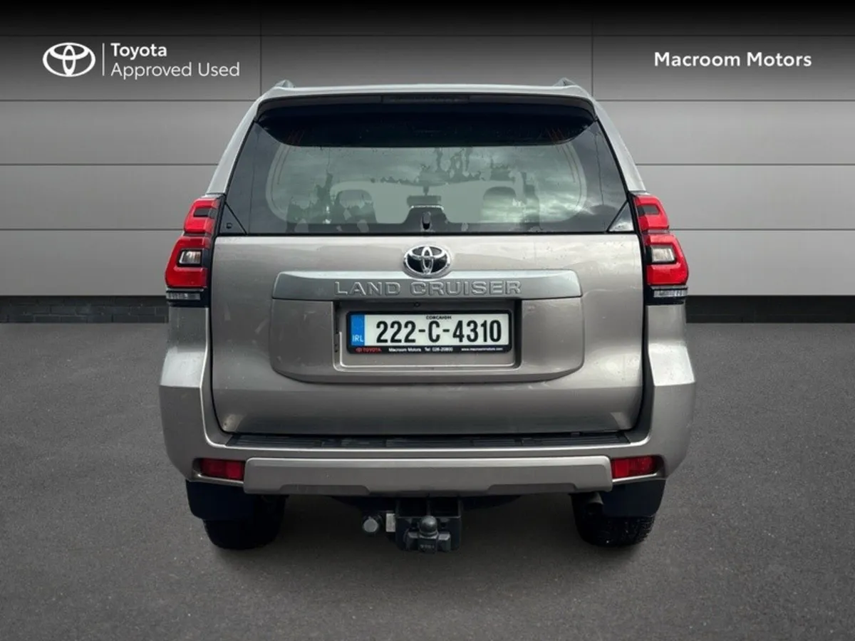 Toyota Land Cruiser LAND CRUISER LWB, ONLY 40,000! - Image 4