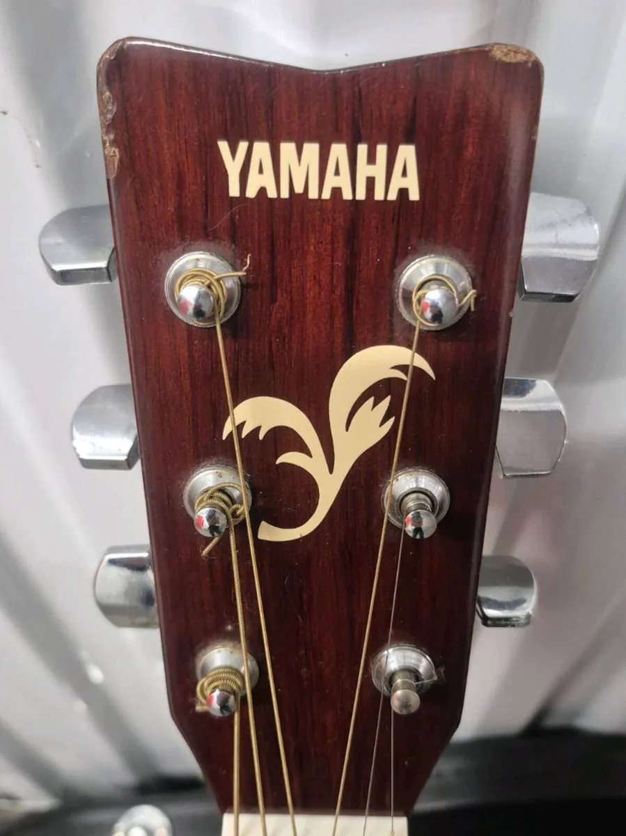 Yamaha FS311 Dreadnought Acoustic Guitar - Image 1