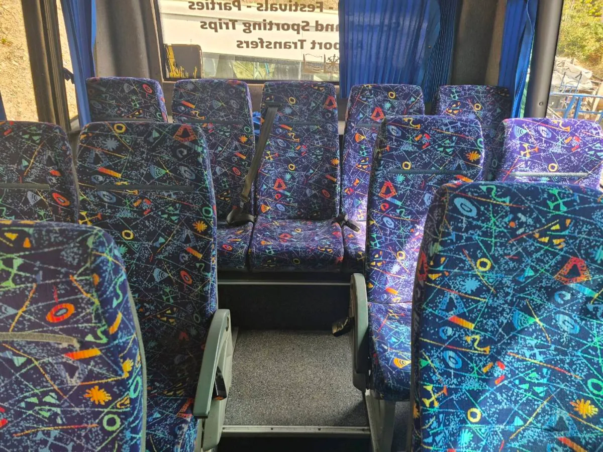 Coach bus seats - Image 2