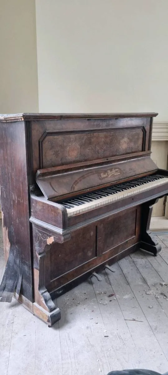 Piano for sale - Image 1