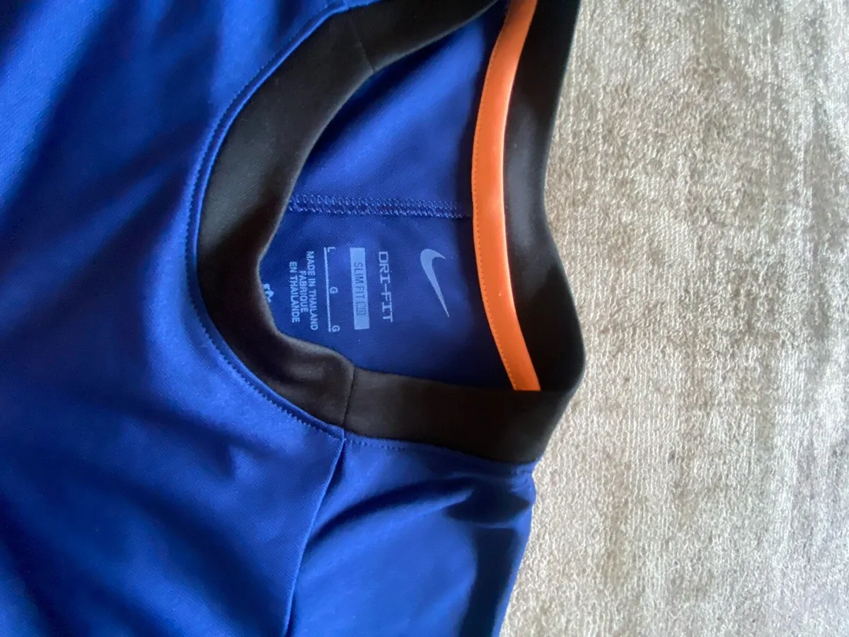 Men’s Nike DRI FIT Slim Fit T-shirt - Image 2