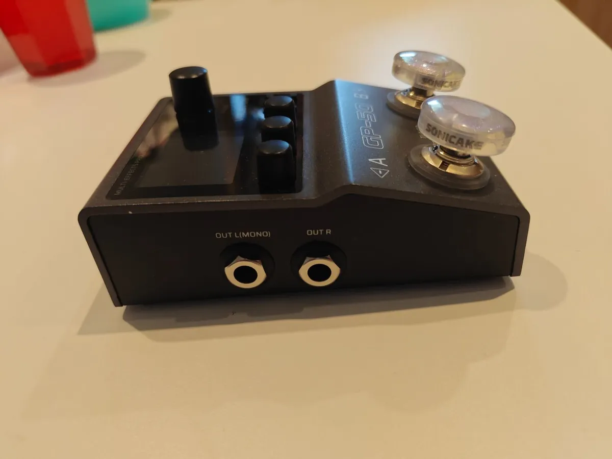 Guitar Rig Bundle: Boss Katana 50W Gen 1 + Zoom G3 - Image 2