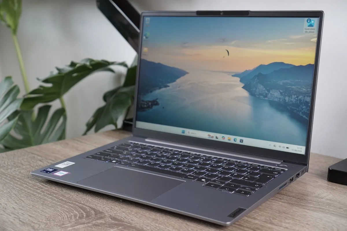 Lenovo ThinkBook 14 G7 | Ultra 5 | 16GB | 256GB - Image 1