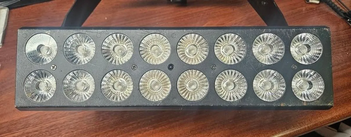xBrick stage light - Image 1