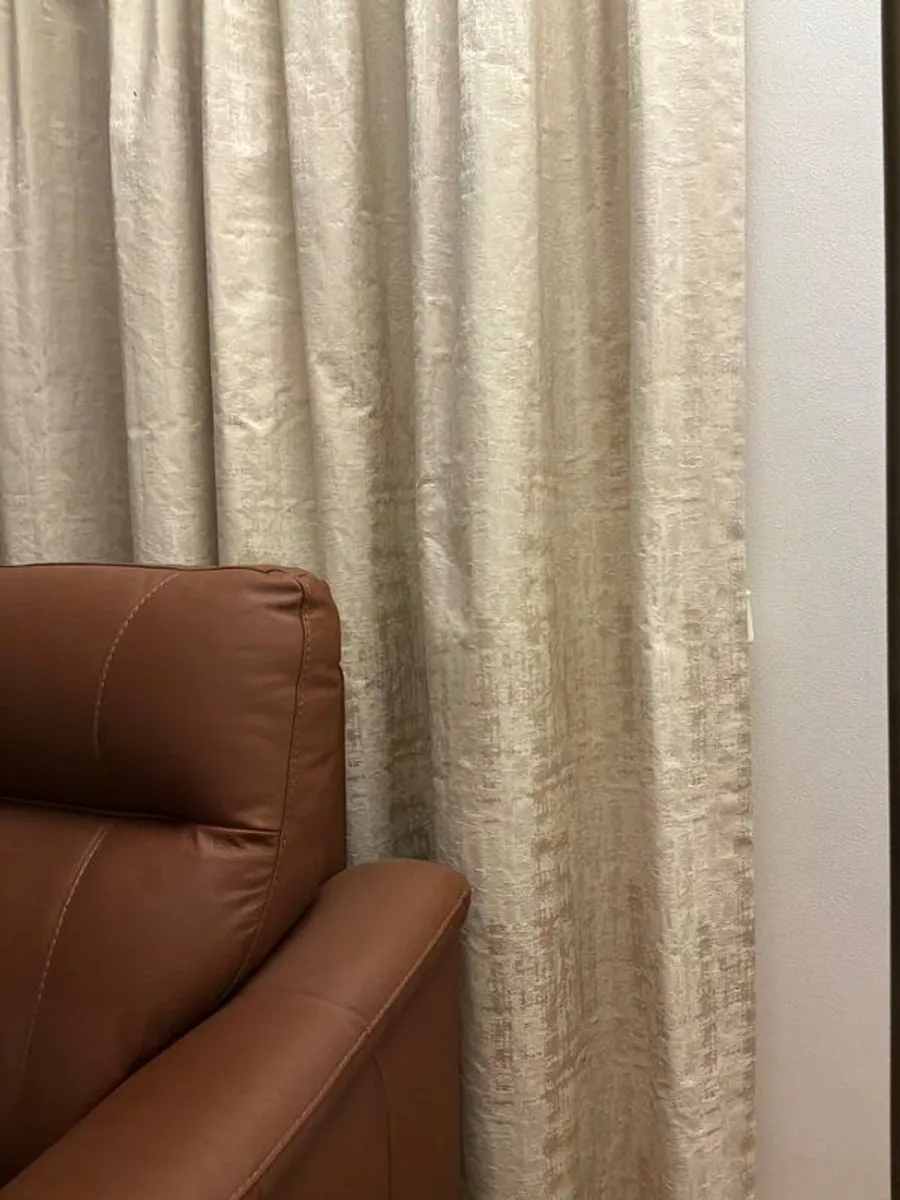 Curtains - Image 1