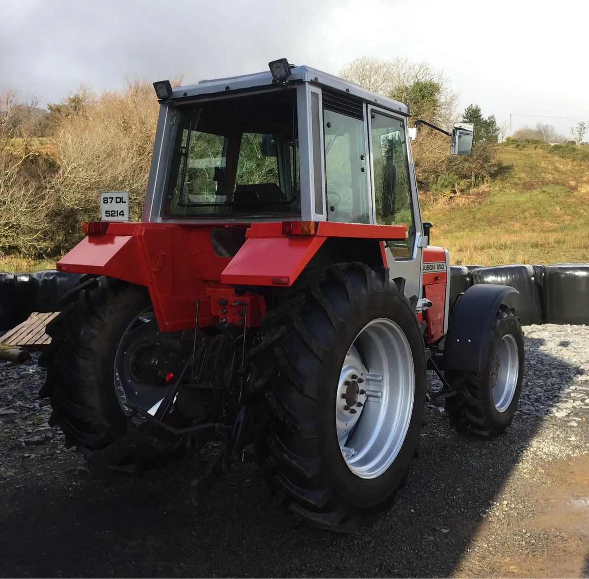 Massey Ferguson 690 - Image 4
