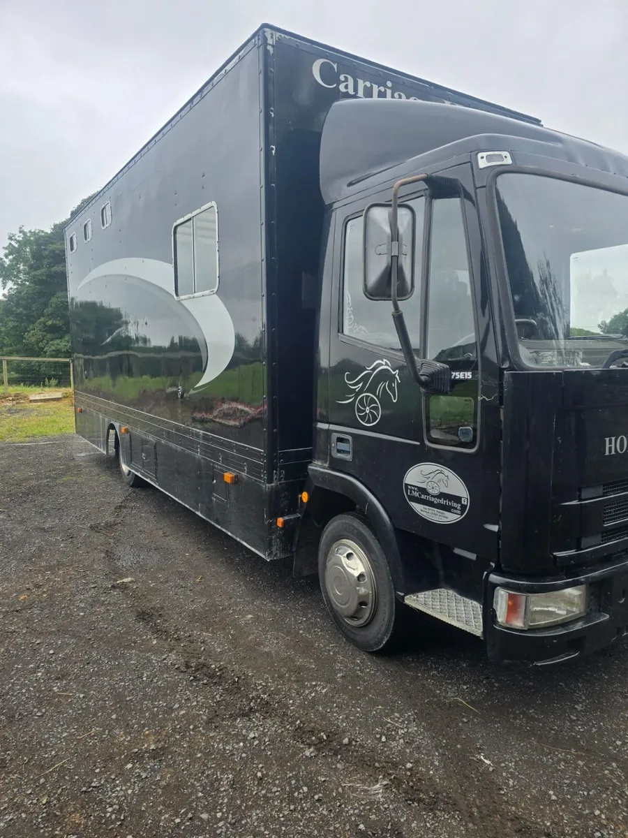 💥💥  7.5 ton Horsebox 2000 Iveco, tilt cab 💥💥 - Image 3