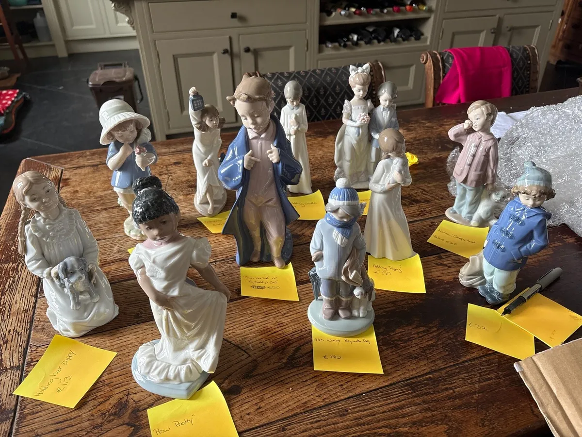 Lladro figurines - Image 1