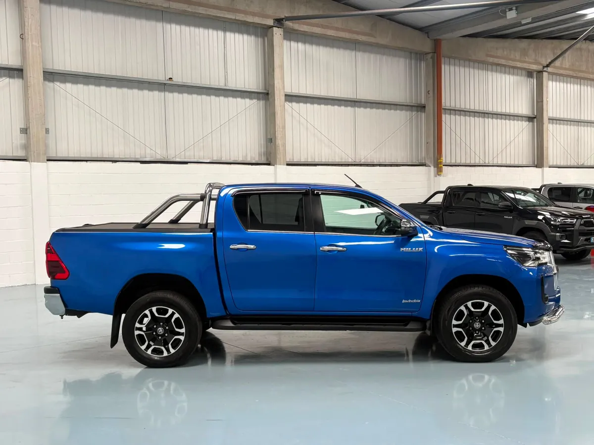 2021 Toyota Hilux Invincible 2.8 Auto - Image 4