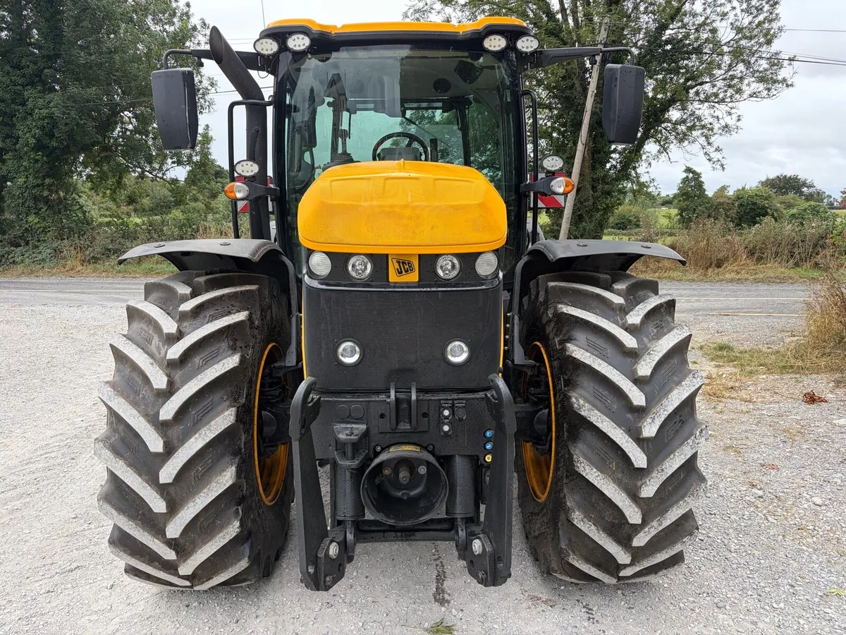 JCB fastrac 4220 - Image 3