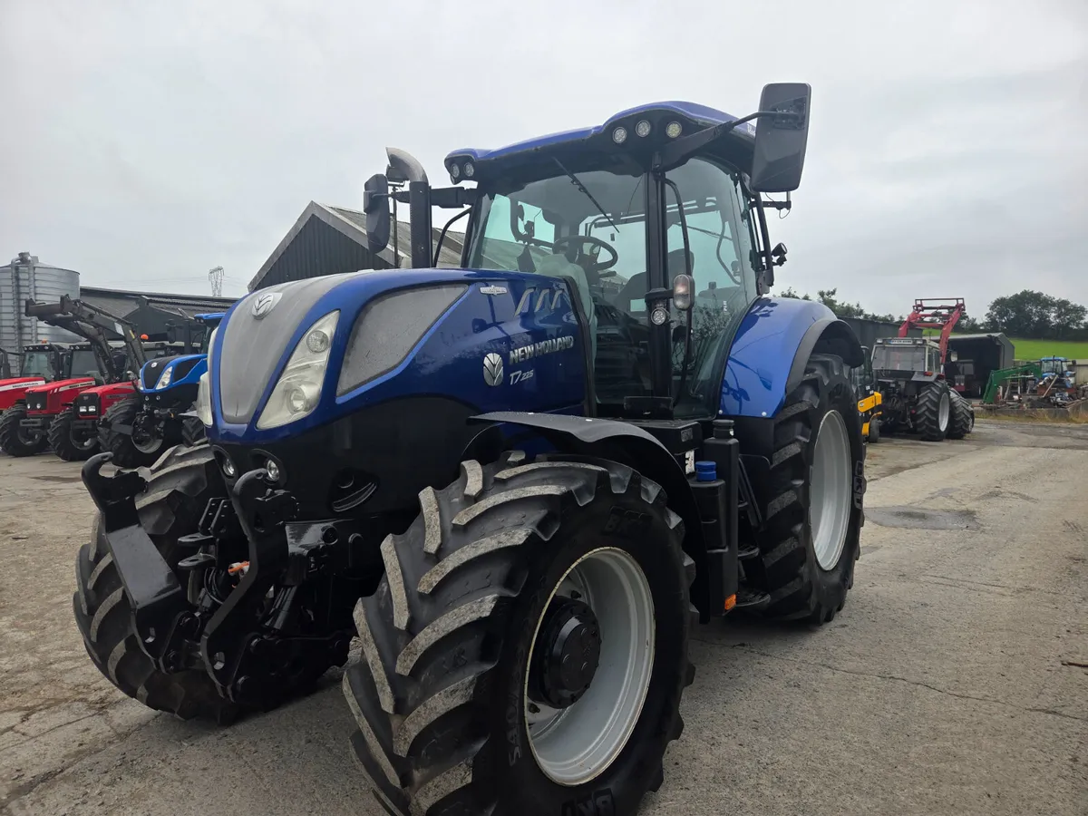 New Holland T7225 blue power - Image 3