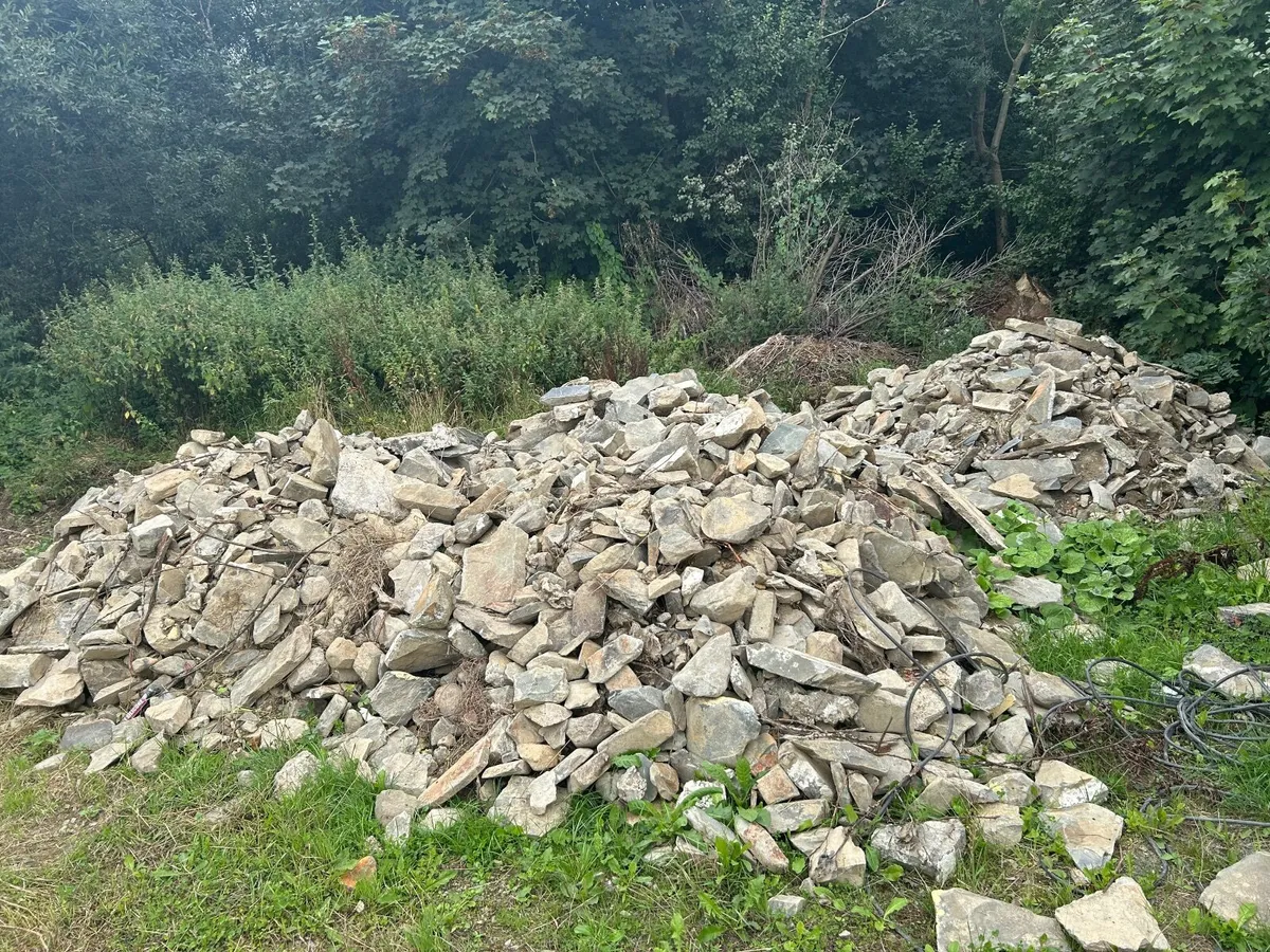 Stone / Bricks - Image 1