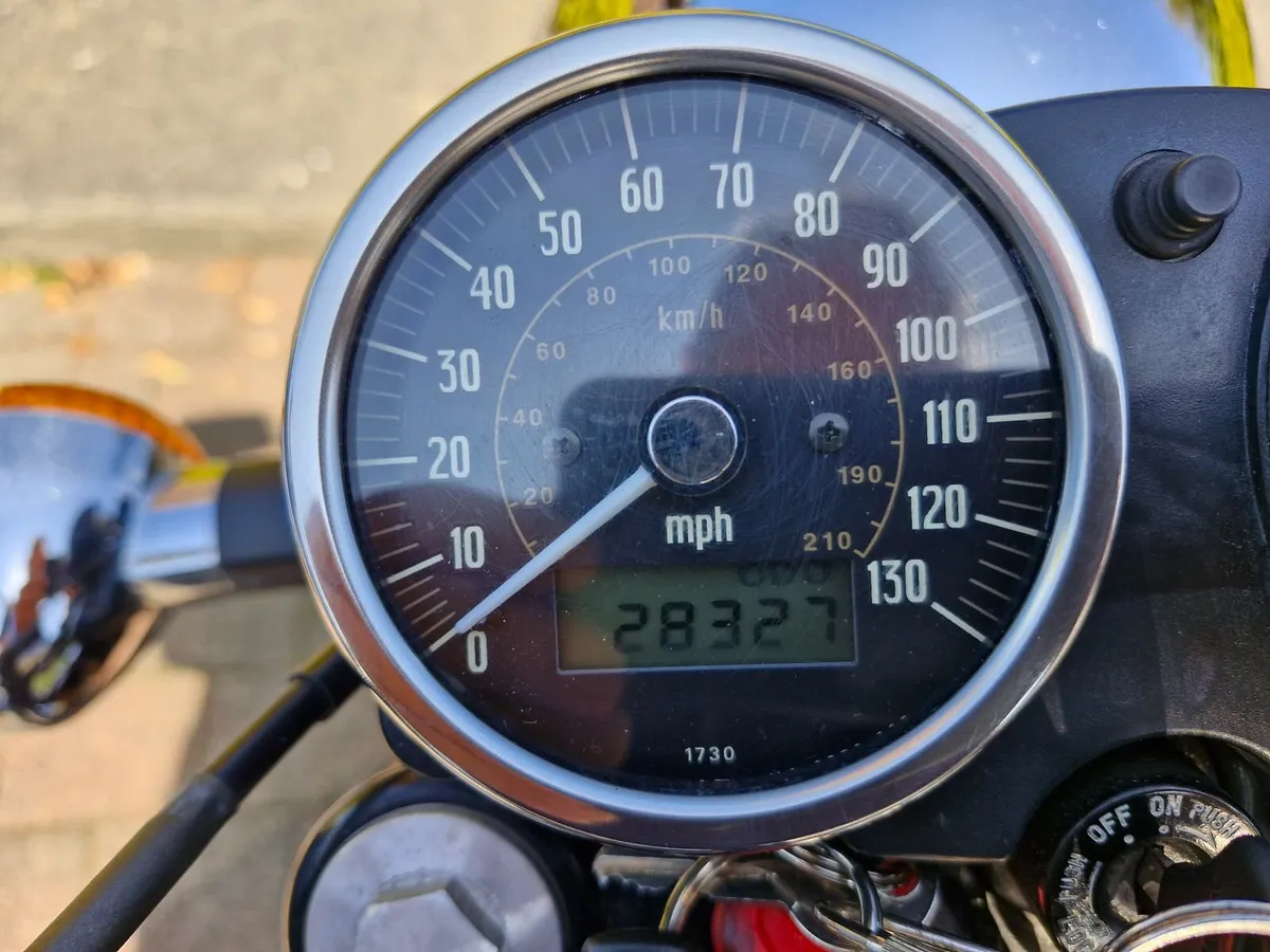 Kawasaki  W650 - Image 4