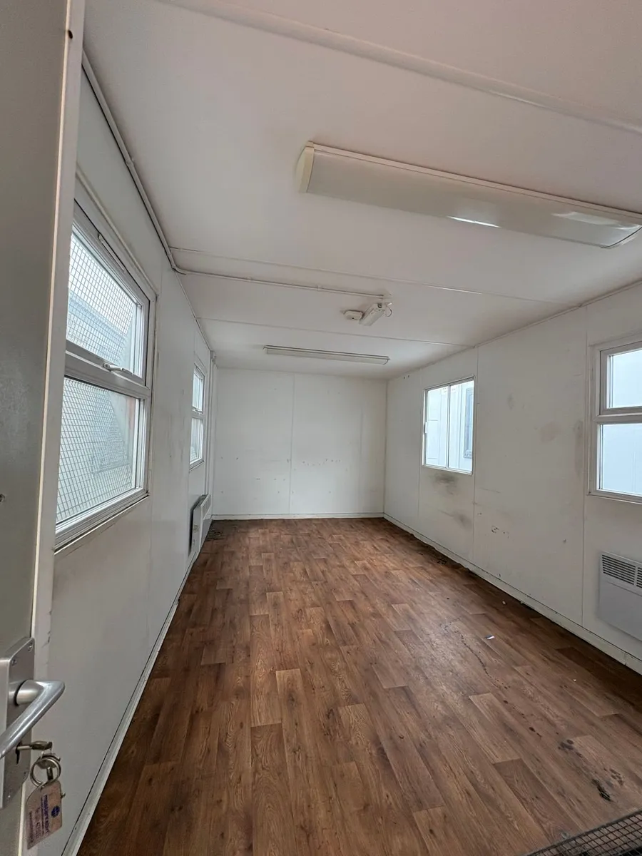 20ft x 10ft (6m x 3m) Open Plan Office - Image 4