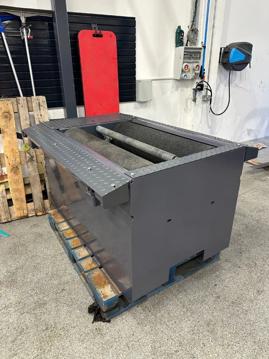 2nd hand AHS HGV rolling road brake tester - Image 2