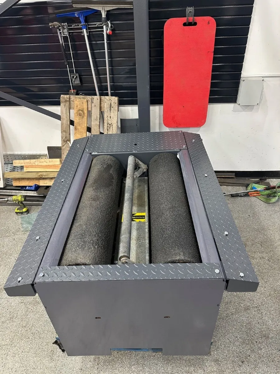 2nd hand AHS HGV rolling road brake tester - Image 1
