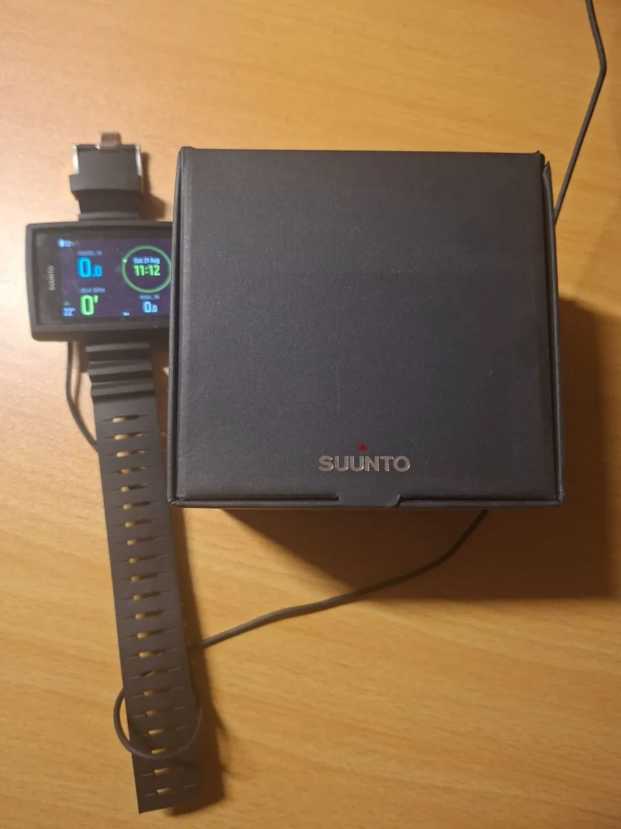 Suunto Eon Core Computer with box - Image 1