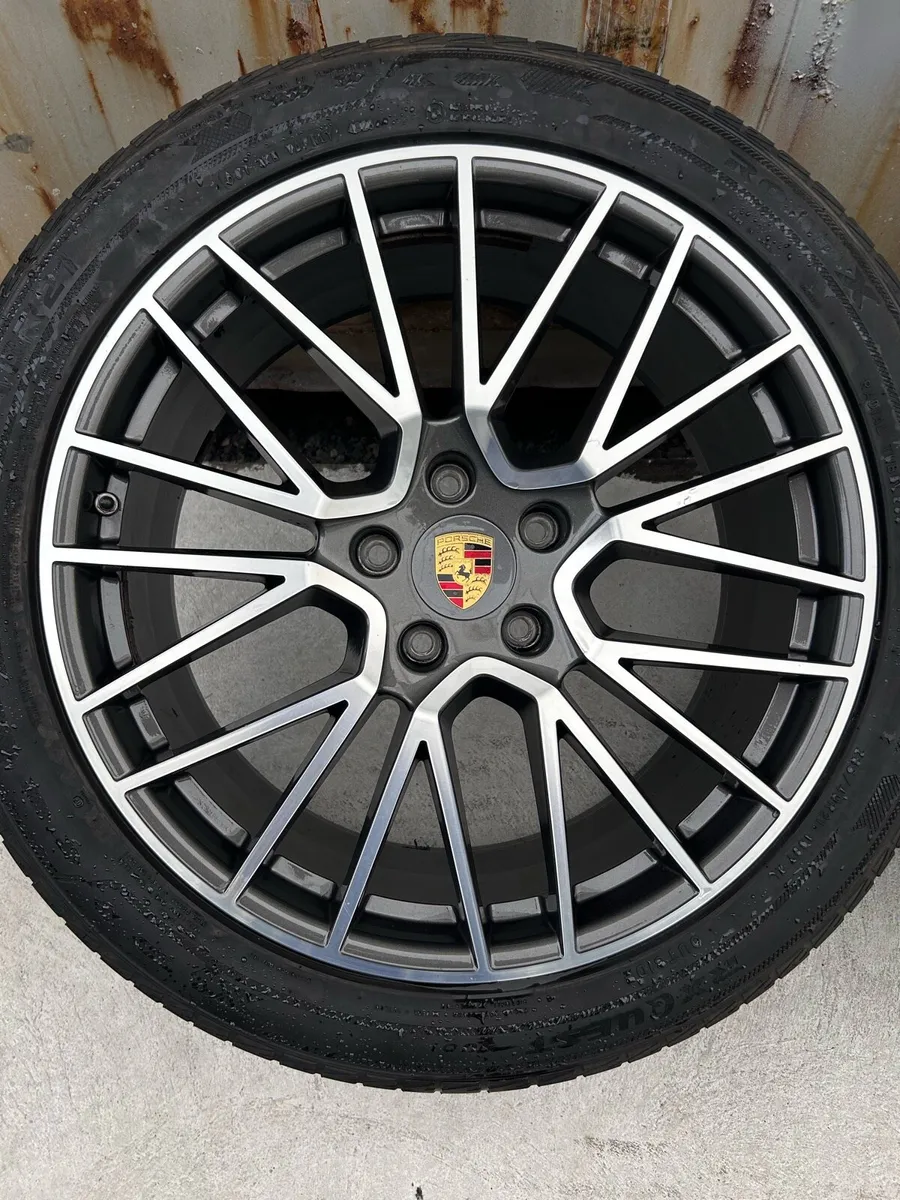 Genuine Porsche RS Spyder 21” Alloy Wheels - Image 3