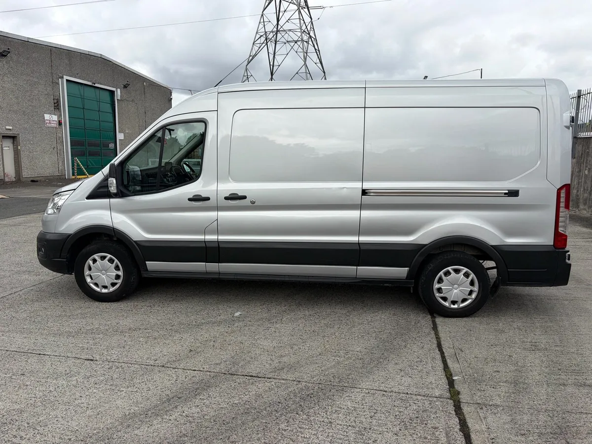 Ford Transit - Image 4