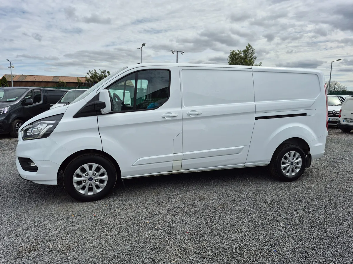 FORD TRANSIT CUSTOM LWB AUTO INCLUDES VAT - Image 4