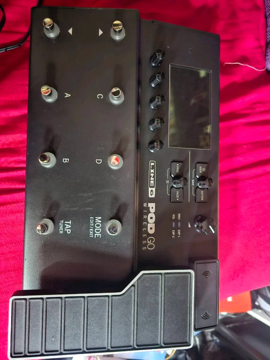 Pod Go Wireless mutieffects guitar pedal - Image 1