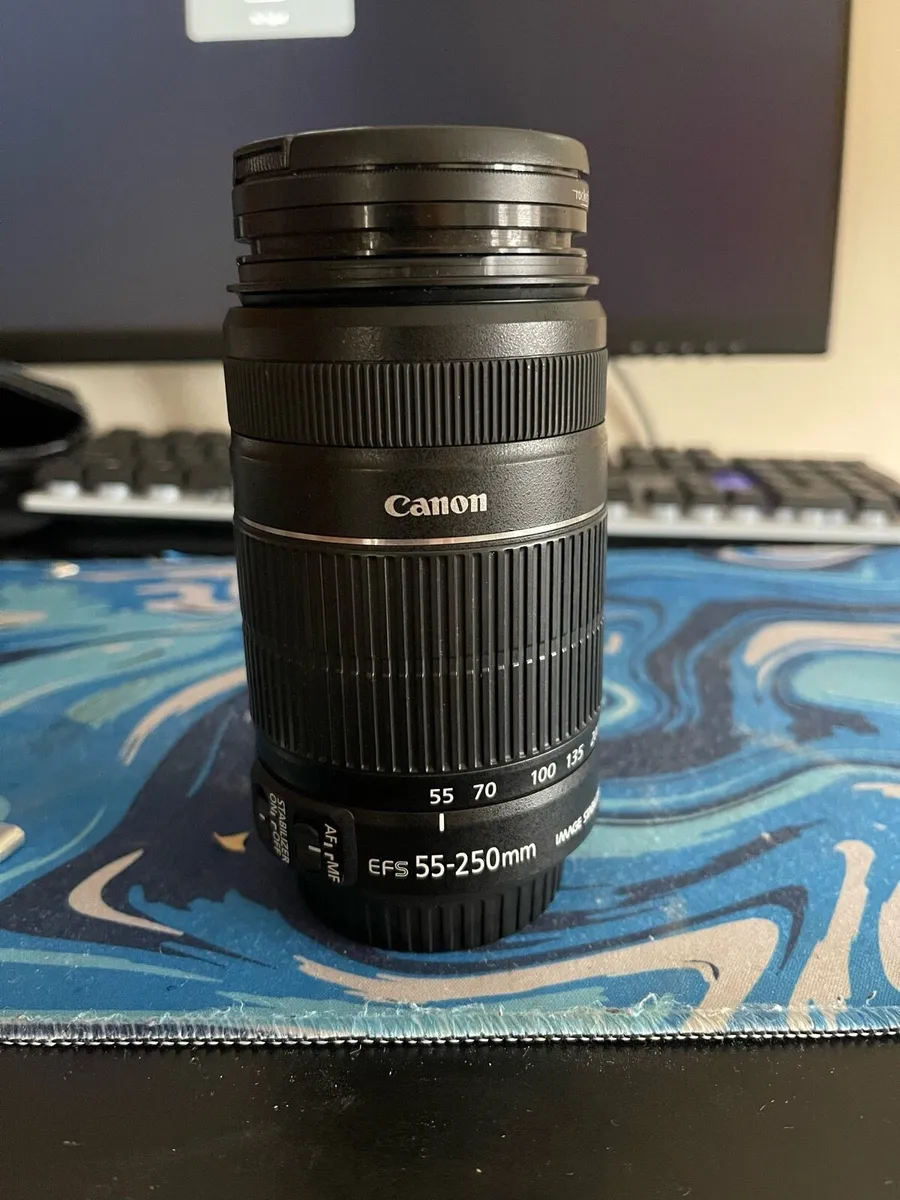 Canon EF-S 55-250mm f/4-5.6 IS II - Image 1