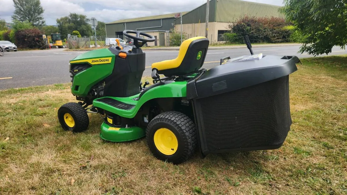 John Deere X117R - Image 4