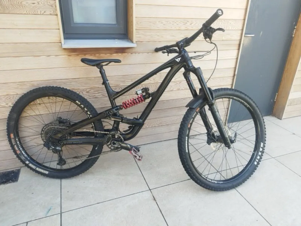 Yt Capra core 1 2024 - Image 2