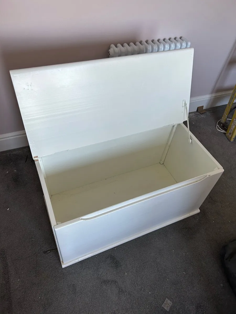 Wooden storage Box - Image 1