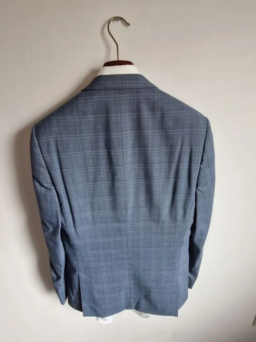 Luxury Herbie Frogg Mens suit - Image 4