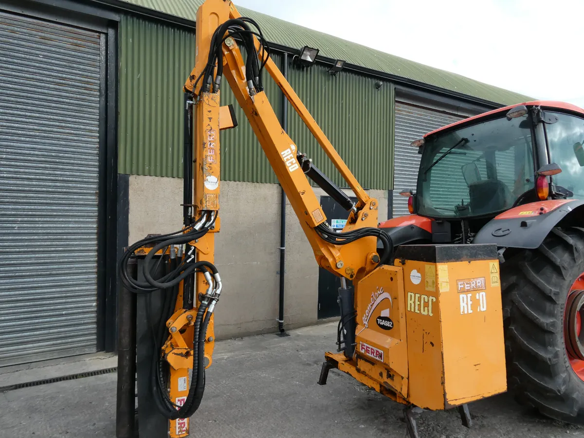 Ferri Telescopic Hedgecutter - Image 3