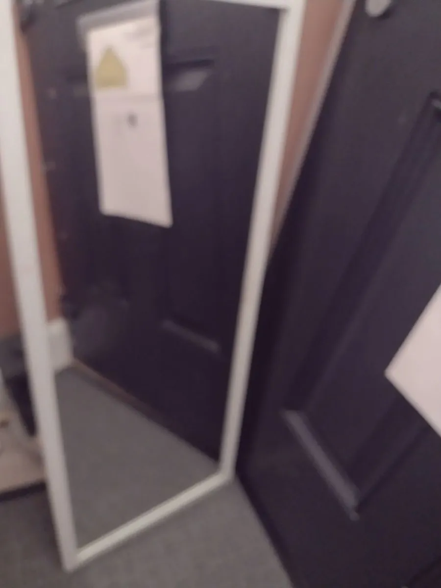 Heavy full length wooden bedroom mirror - Image 3