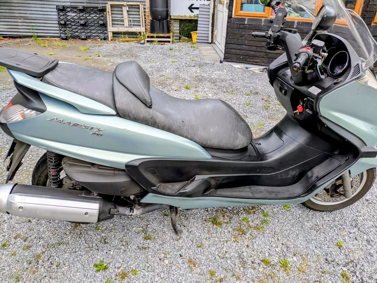 YAMAHA Majesty 400,  2006 - Image 4